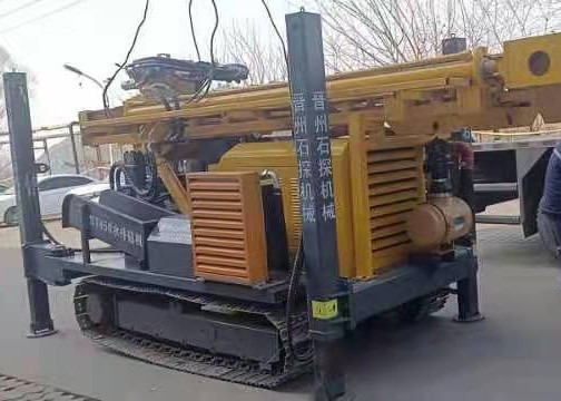 260 mét Thiết bị khoan giếng nước Đường kính lỗ khác nhau 77kw Bánh xích thép