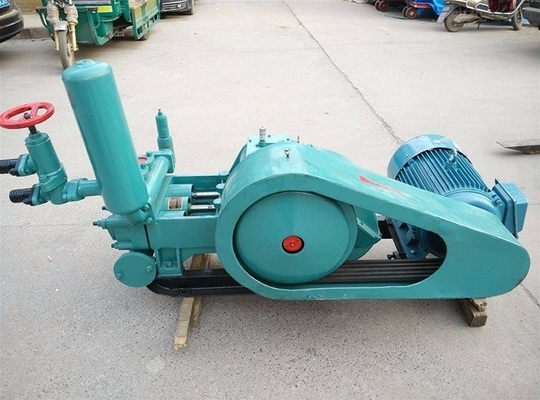 Máy bơm bùn Triplex BW 320 cho giàn khoan giếng nước