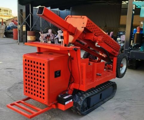 SPT hoàn toàn thủy lực Coreing / Exploration Drilling Rig Crawler Walking