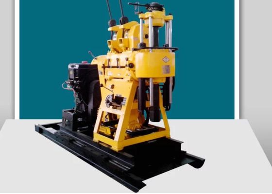 Máy khoan lỗ địa chất nhỏ cầm tay chạy bằng động cơ diesel