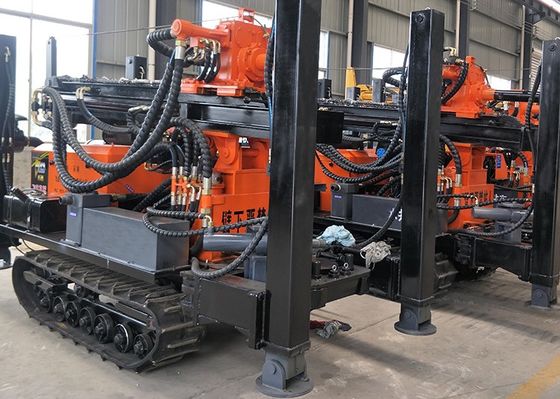 Độ sâu 200 mét Máy khoan lắp bánh xích quay OEM