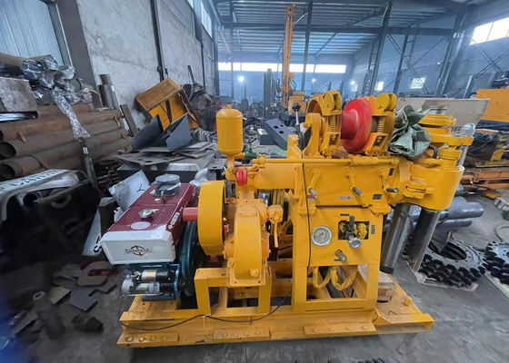 Lõi khai thác đầy đủ quay bằng thủy lực Giếng khoan Giàn khoan bánh xích Bề mặt dưới lòng đất